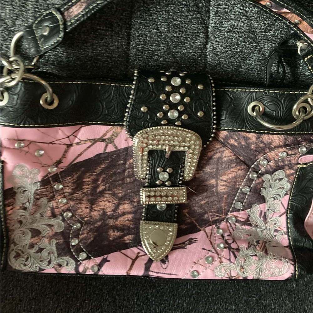 Mossy Oak leather shoulder bag